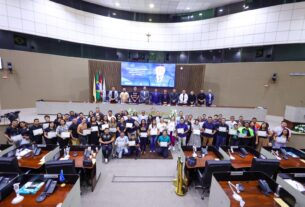 CMM homenageia lideranças de instituições que trabalham com o resgate social de jovens