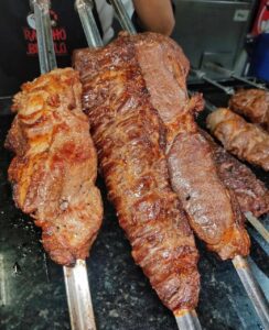 O bom da Vida é Comer bem e se for Churrasco fica melhor ainda