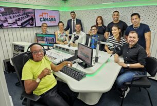 Rádio Câmara completa 5 anos com programação que leva informação e entretenimento aos manauaras