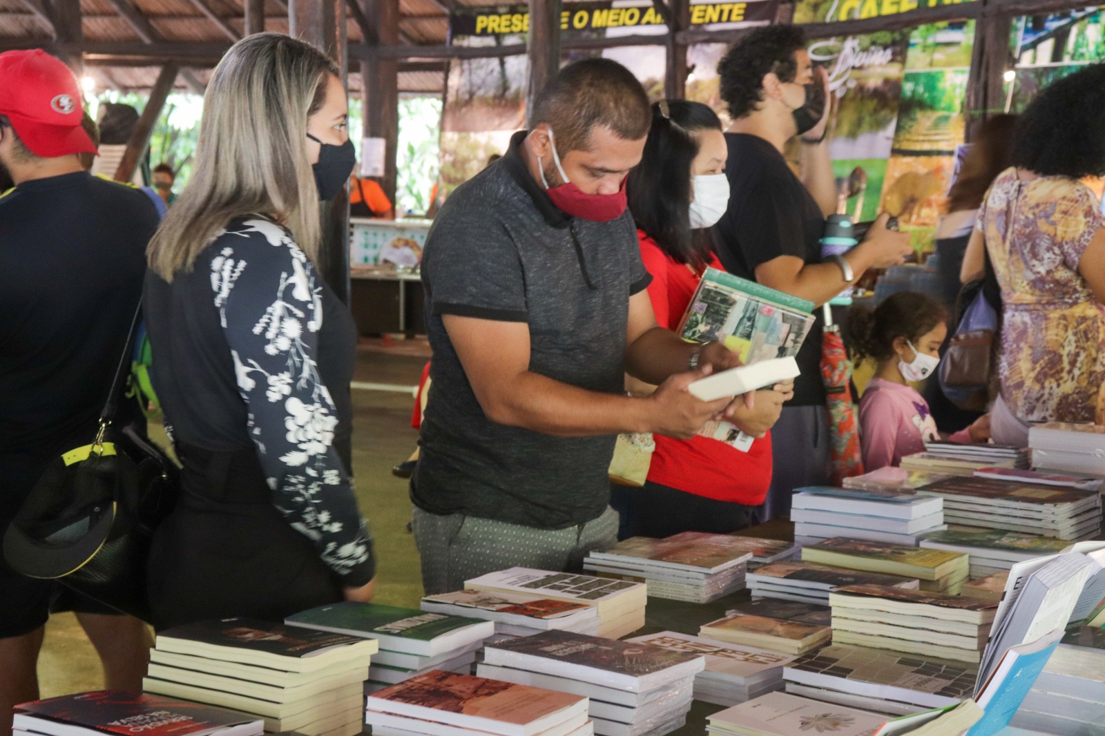 Valer marca presença no 'I Seminário Amazônico Interdisciplinar de Ciências Sociais', na Ufam, de 3 a 6 de junho